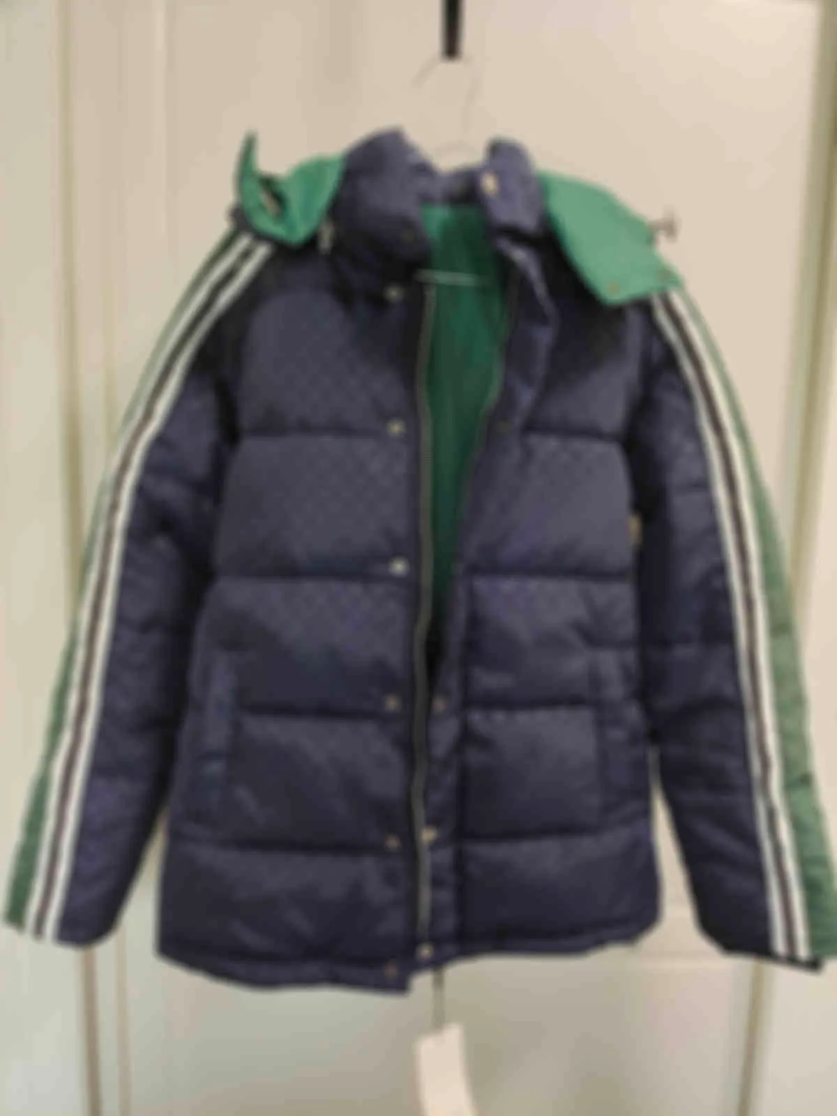 Projektanci mężczyzny Kurtki Style Paris Letter Green Stripe Botel Baseball Casual Mens Winter Coats Męska kurtka Czarna średnia płaszcz