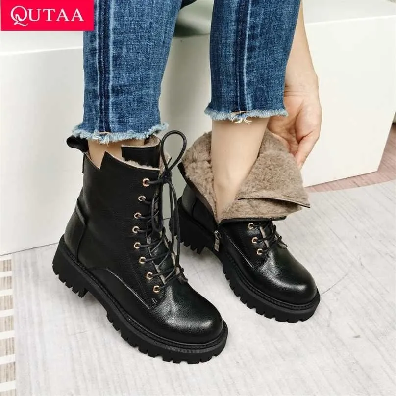 Botines de lana de piel para mujer, plataforma QUTAA, moda cálida, tacón medio, zapatos de cuero genuino para motocicleta, cordones de invierno 43 21110 76