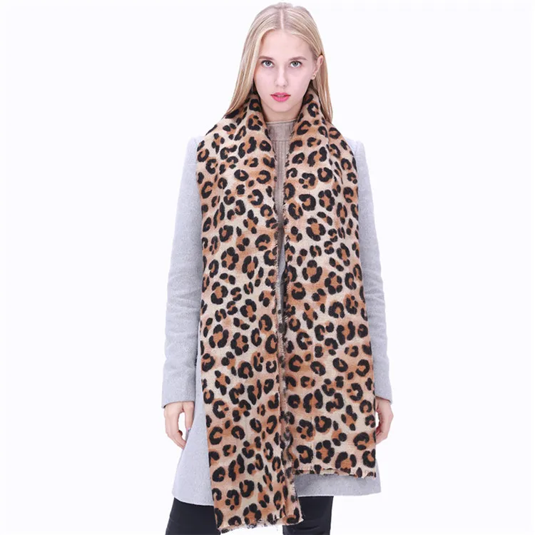 Top Luxo Leopard Imprimir Outono Inverno Mulheres Moda Moreto SHAlw Scarf Atacado