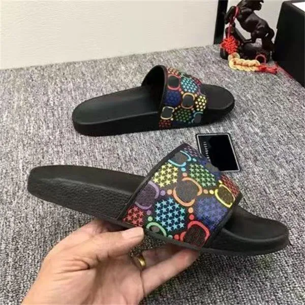 2021 Fashion slide sandals slippers for women WITH ORIGINAL Summer Beach Ladies Flip Flops Loafers Black
