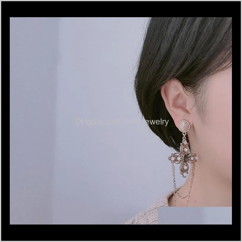 2021 new retro baroque luxury court atmosphere court ladies temperament earrings online celebrity earings fashion jewelry 2021