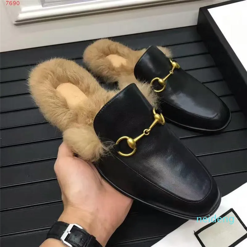 Designer Slippers Fur Princetown Mules Flats Women Loafers Genuine Leather Sandals Casual Shoes Metal Chain Shoe Men Lace Velvet S8858