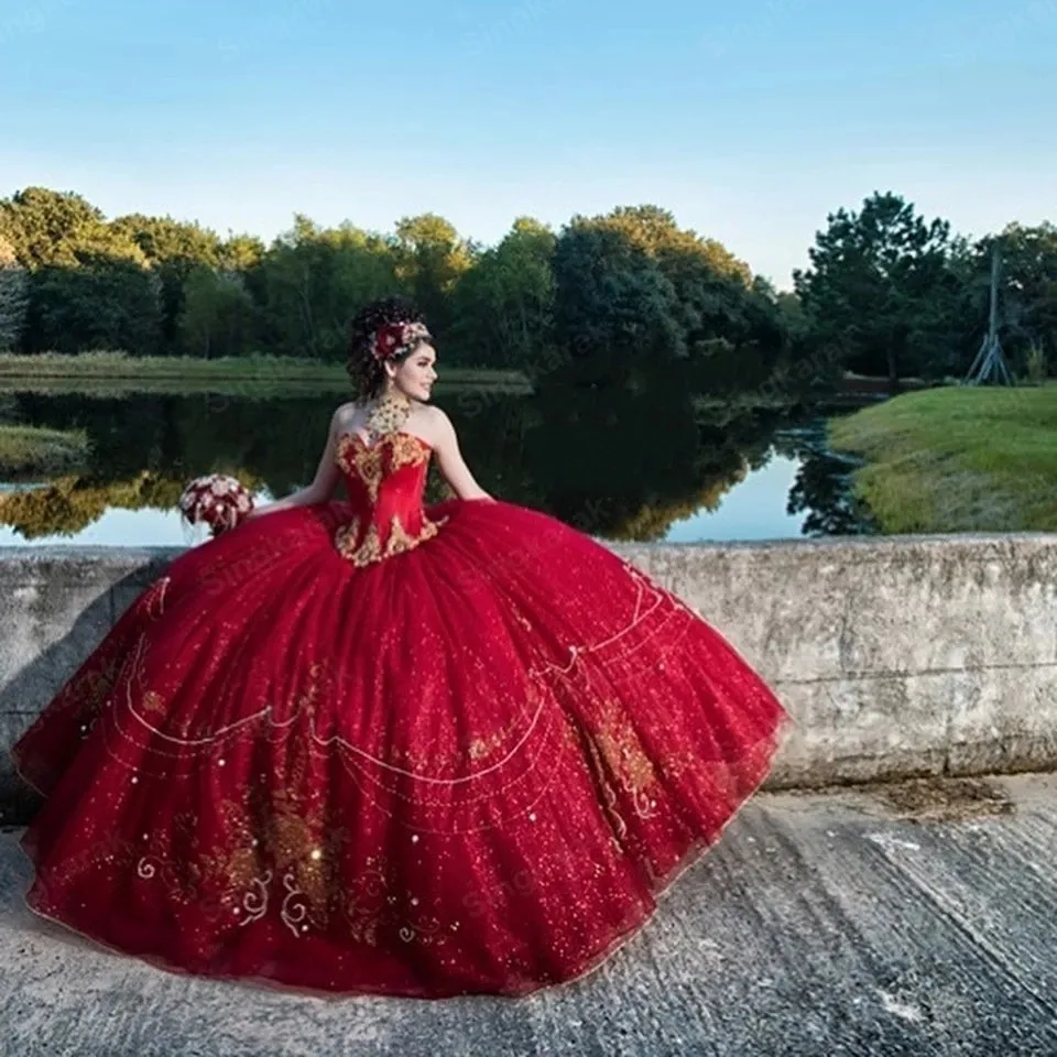 Abito a sfera rossa abiti Quinceanera 15 anni Elegante perline di cristallo innamorati formali forti taglie Vestidos de Quinceaera