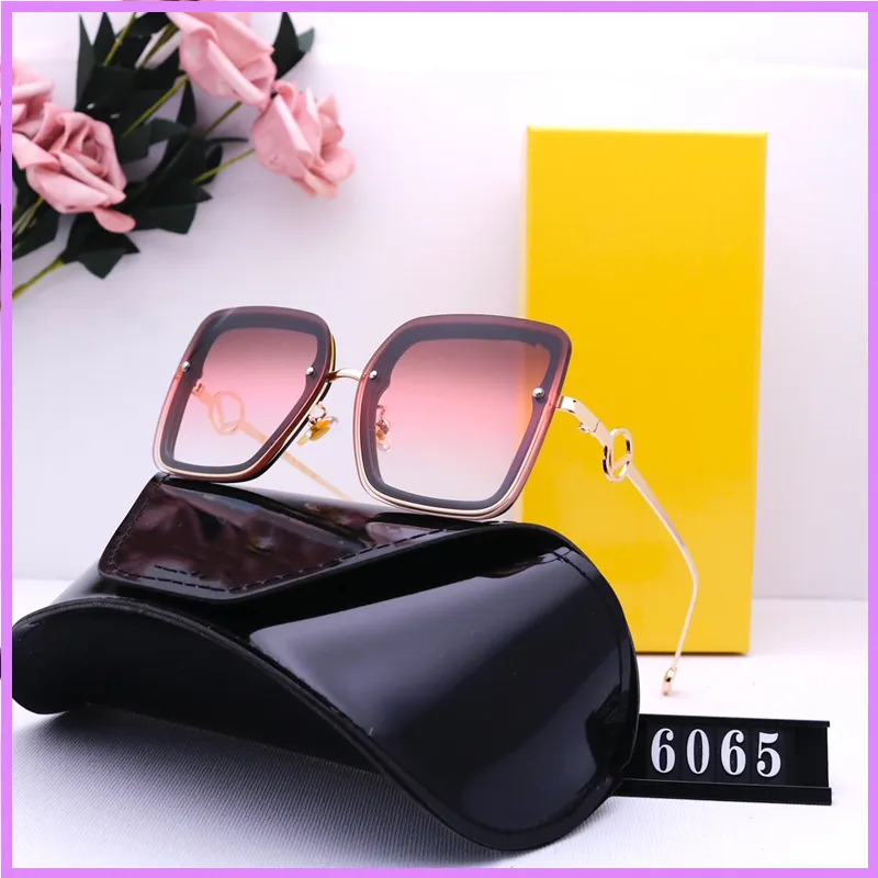 New Sunglasses Women Mens Designer Sun Glasses Beach Driving Fashion Eyewear Designers Ornamental Sports Summer Casual With Box D218185F