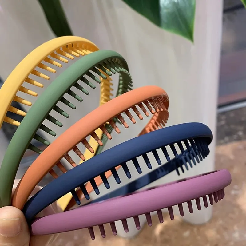 Elegant Solid Color Scrub Hairbands Women Trendy Toothed Non-slip Hair Combs Hair Accessories Girl Face Wash Sports Headbands
