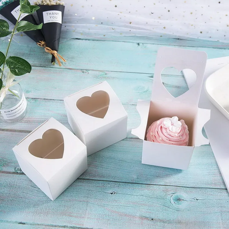 Singel cupcake kaka box med klart hjärta form fönster vit kartong små presentförpackningar jul bröllop favoriserar godis paket lådor