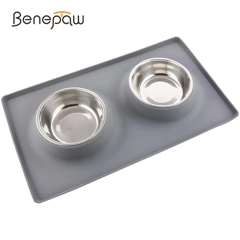 Benepaw Ciotola per cani doppia in acciaio inossidabile con tappetino in silicone Atossico antiscivolo No Spill Pet Water Food Cat Puppy Feed Drinking 210615