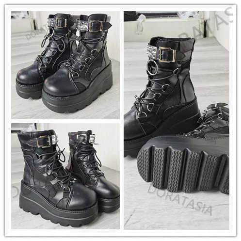 Big platform hotsell boots