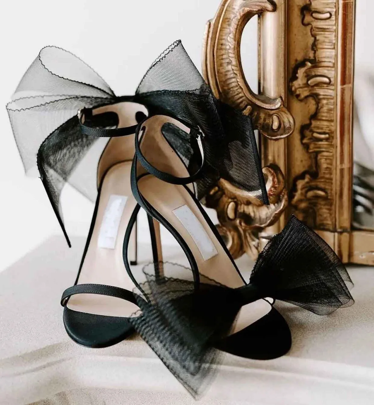 إيطاليا ماركات أفيلين النساء الصنادل الأحذية شبكة جلدية أنيقة سيدة s- جودة عالية الكعب الزفاف حزب العرائس جنسي المشي الأبيض الأسود عارية eu35-43