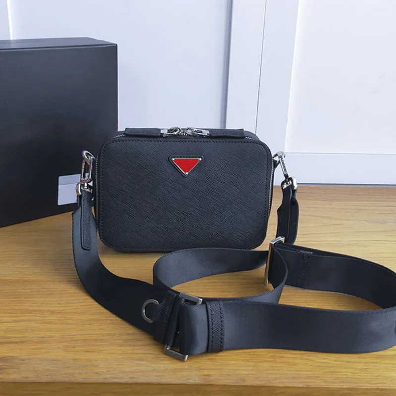 2022 Mens And Womens Messenger Bag High Quality Leather One