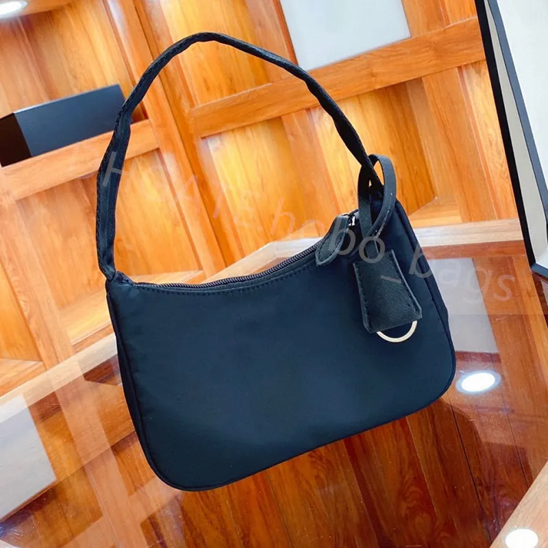 Luxury Designers 2022 Lady Plain Zipper Coin Purses Fashion Handbags Tote Clutch Bags Underarm Nylon water proof Square Interior Slot Pocket mini bag Crossbody