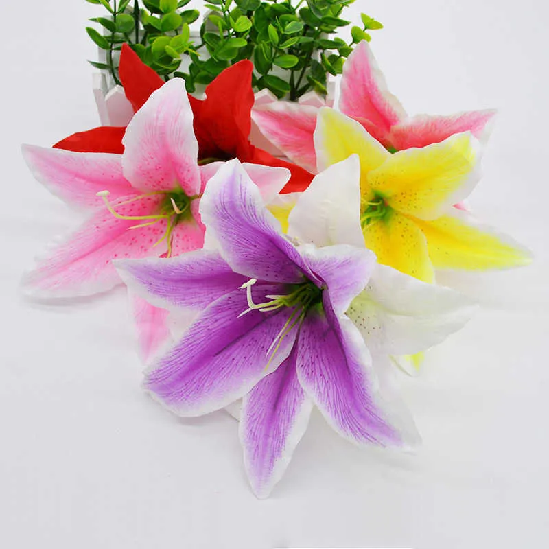 Testa di fiore artificiale di giglio di seta da 18 cm per la decorazione di nozze Ghirlanda fai-da-te Fiori finti decorativi Y0630