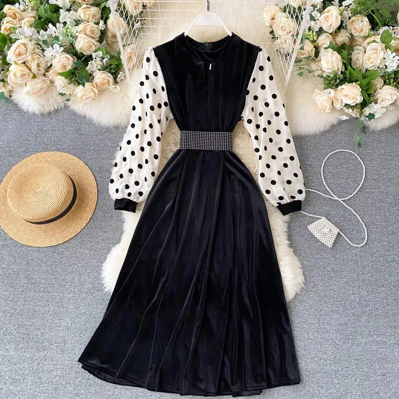 Retro Mulheres Polka Dot Dress Otumn Patchwork Manga longa com cinto Slim Uma linha vestidos vintage Ladies elegantes Velvet Drses casual