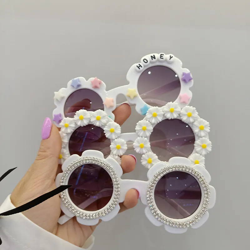 Crianças flor óculos de sol ins personalidade cores cores estrelas meninos meninas uv anti óculos de sol crianças pérolas frisadas óculos de proteção ao ar livre S1296