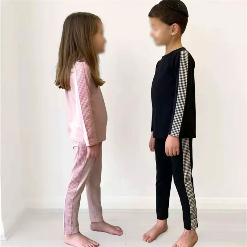 Stor kvalitet barn bomull pyjamas set boys tjejer houndstooth hem slitage kläder barn sova pyjamas 2-9y 211130