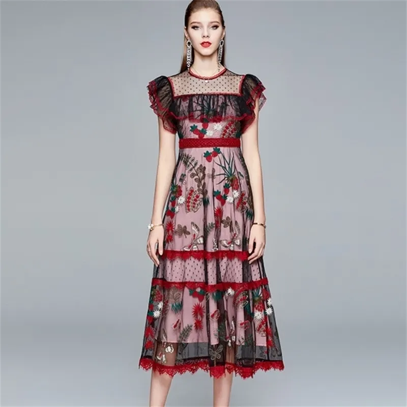 Vintage Elegant Fashion Floral Strawberry Embroidery Mesh Dress Female Women High Waist Slim Ruffles Tulle Party Long 210519