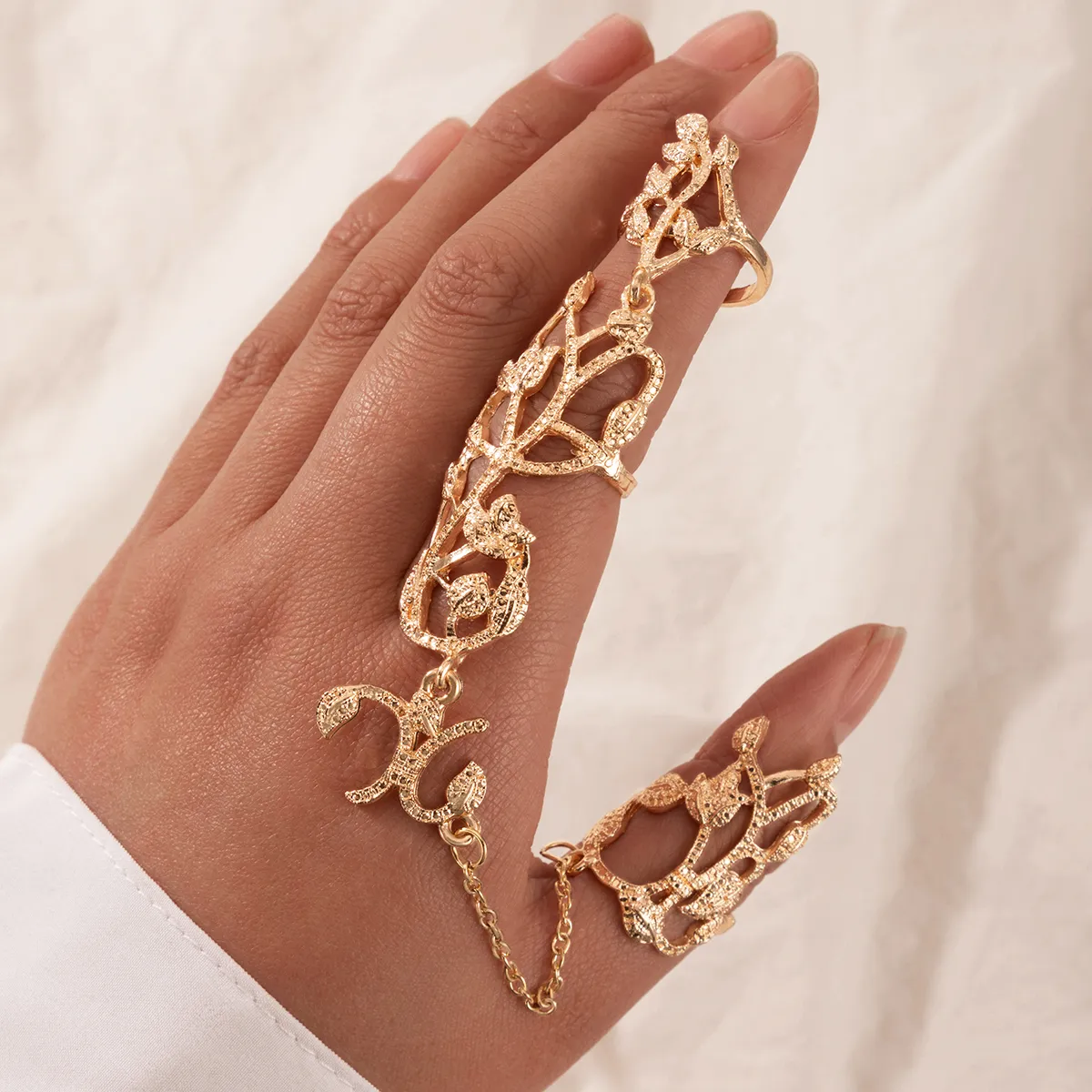 Luxury Crystal Stone Joint Ring för Kvinnor Män Hollow Geoematiska Blommor Öppna Ring Party Smycken Tillbehör