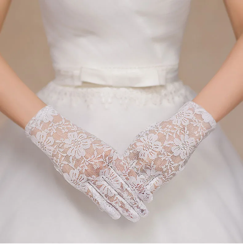 Bridal Gloves Wrist Black Red White Ivory Short Lace Bridal Gloves Wedding Accessories Party Gloves