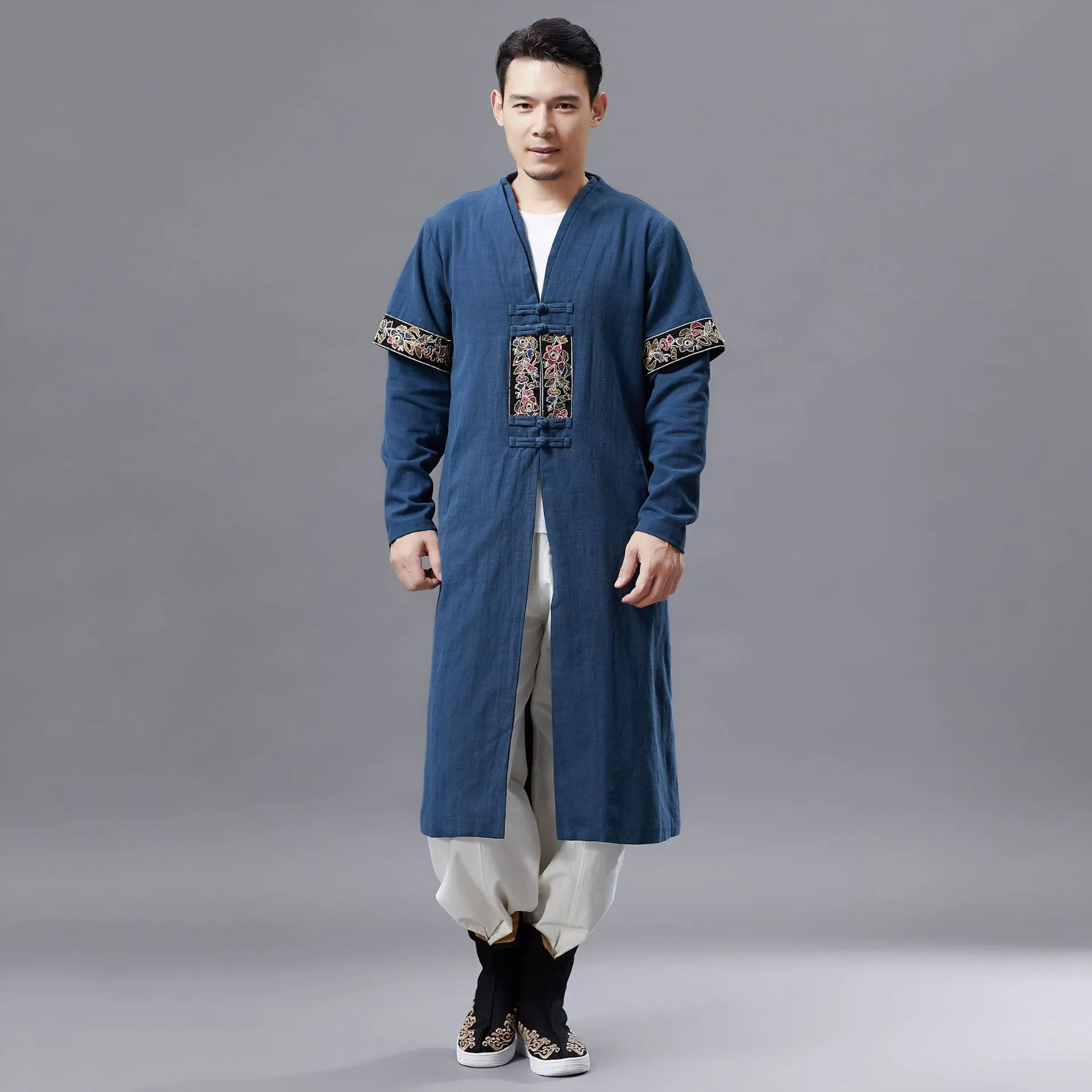 Ethnische Kleidung Asiatische Traditionelle Tops Männer Chinesischen Stil Gesticktes Kleid Herbst Baumwolle Leinen Lange Robe Männlich Hanfu Tang Anzug Kostüm