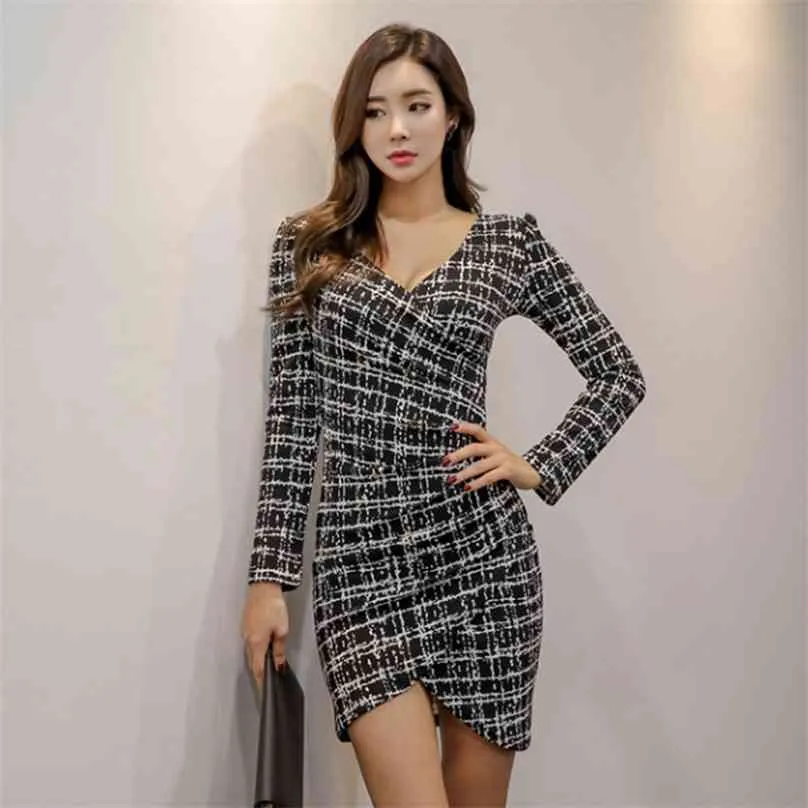 Impression élégante Mini dames coréennes Sexy moulante à manches longues col en V robe de soirée pour femmes vêtements 210602