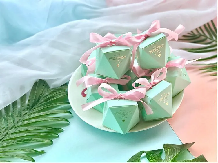 New PinkRedBule Diamond Shape Baby Shower Candy Boxes Wedding Favors and Gifts Boxes Birthday Party Decoration for Guests (11)