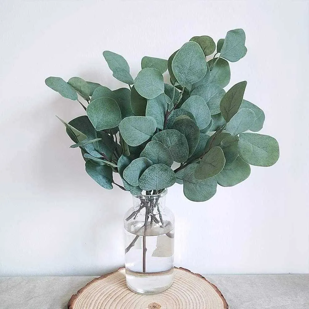 Symuluj Eucalyptus Leaf Sztuczne Rośliny Zieleń Symulacja Eucalipto Zieloni do strzelania do ślubu Prop Home Decoration Y0630