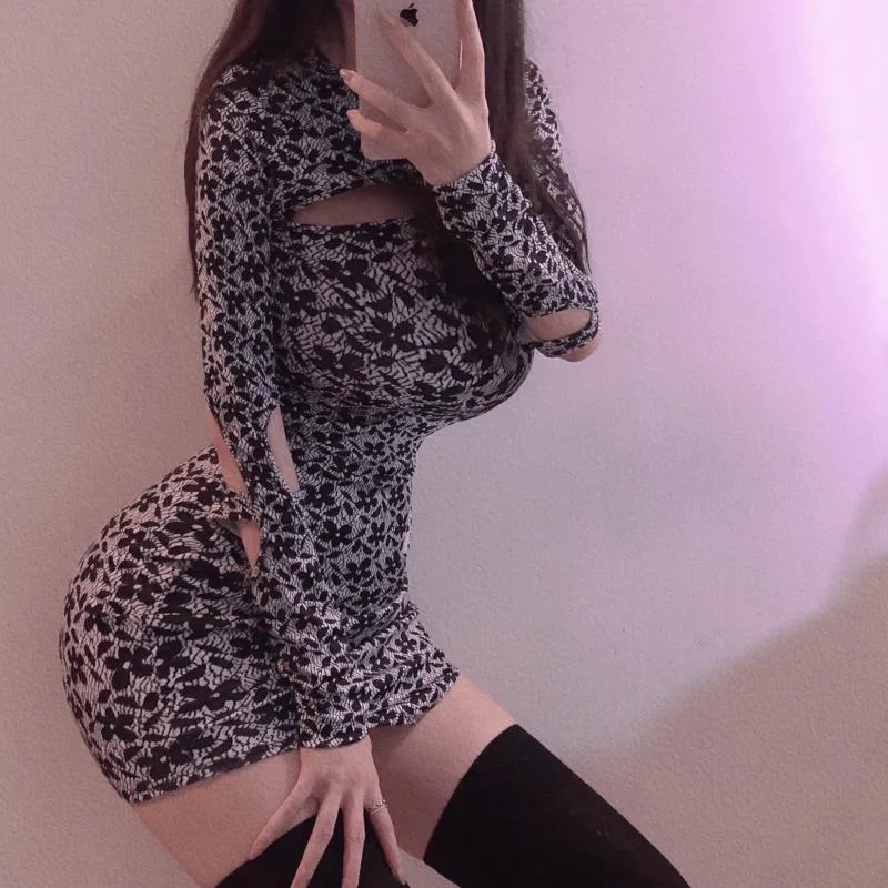 Casual jurken womengaga sexy meisje holle strakke mini jurk 2022 herfst slanke hip potlood vrouwelijke gewaad Koreaanse mode tops bloemen nca1