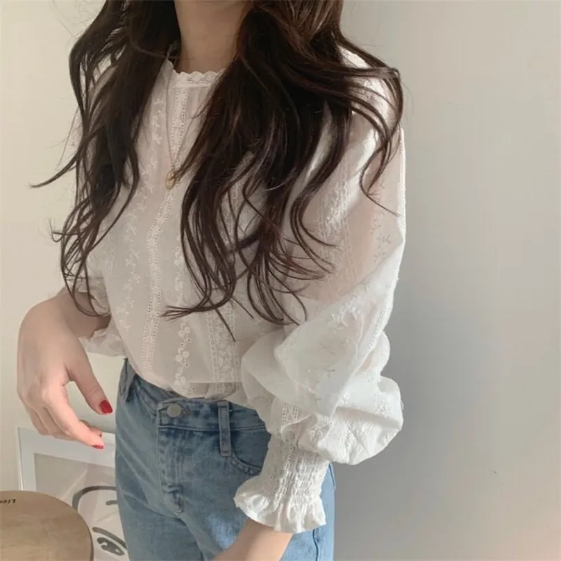 Wit chique katoen meisjes zoete zachte blouses streetwear allemaal match stijlvolle kant lantaarn sleeves tops shirts 210525