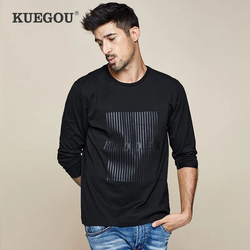 T-shirt de manga comprida de Kuegoumen preto colarinho redondo letras impressas algodão contratado t-shirt roupas de verão masculinas ZT-7731 210524