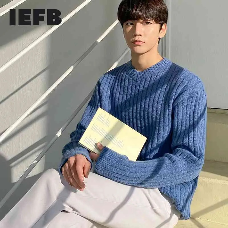 IEFB Höst och vinter förtjockad V-Neck Sweater Mäns lösa koreanska mode Mäns lösa orsakssamband Kintted Pullover toppar 9Y5896 210524