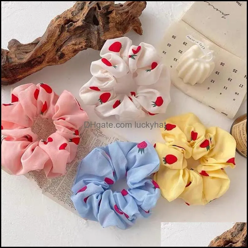 Fashion Scrunchies Gum Hair Tie Women Girls Printed strawberry Elastic big Hair bands Ponytail Hold Hair Accessories