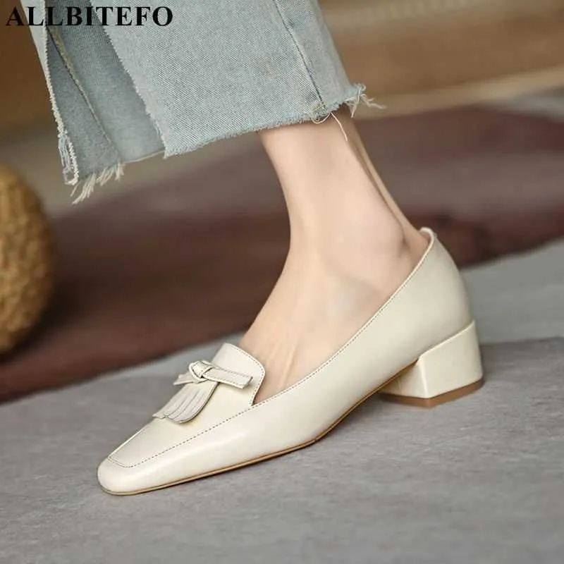 ALLISEFOファッションカジュアル本物のレザータッセル厚いヒールの女性の靴スクエアトゥブランドブランドハイヒールの靴女性ヒールシューズ210611