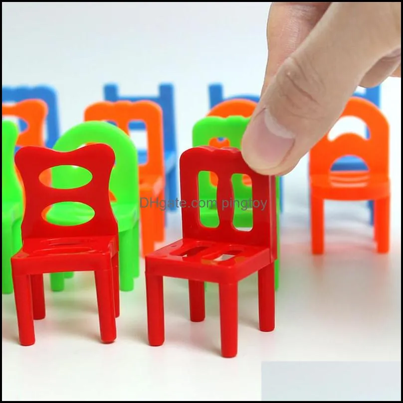 Dolls Gifts18pcs توازن البلاستيك Toy Chairs Desk Play Parent Child Child Interactive Party Game Toys Doll Aessories Drop Delivery 2021