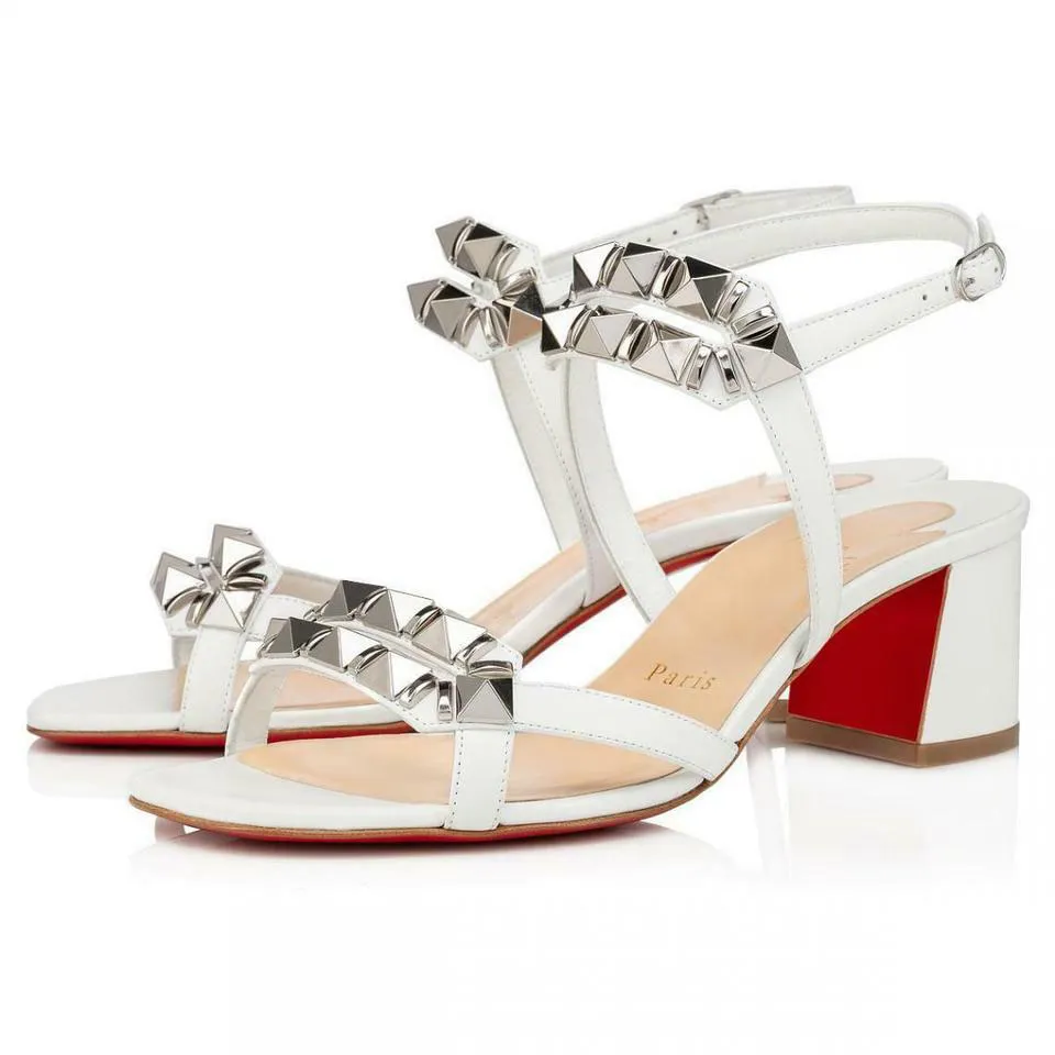 Summer Woman Sandal Flats Low Heel Sandals Chunky Heeld Silver Studs Patent Läder Galerietta Block Heel Womens Sandalie