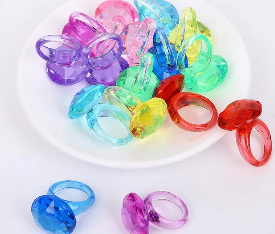 Ringen Doorzichtig plastic Mode-sieraden Acryl Sieraden Speelring Rond Enorme diamantvorm Kleurrijk Prinses Doen alsof Gekleurd Schattenjacht Rekwisieten Feestcadeau voor mama