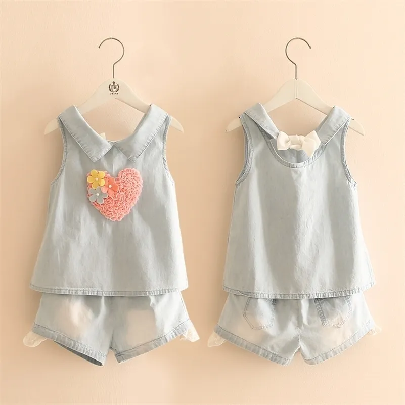 Girls Clothes Summer 2-10T Years Old Kids Embroidery Lovely Flower Heart Vest T Shirt+Shorts Lace Denim Blue 2 Piece Sets 210701
