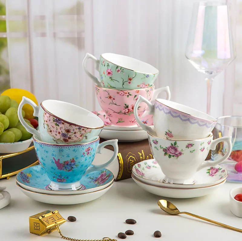 Ceramic Coffee Cups Set European Simple Bone China Tea Cup Creative Royal Cappuccino Taza Cafe Home Drinkware