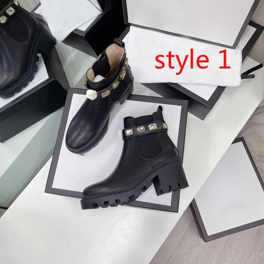 Autumn winter High heel Martin boots 100% cowhide Metal Belt buckle women designer Shoes Diamond Bee Thick heels Leather Alphabetic Lady Desert boot Large size 35-42