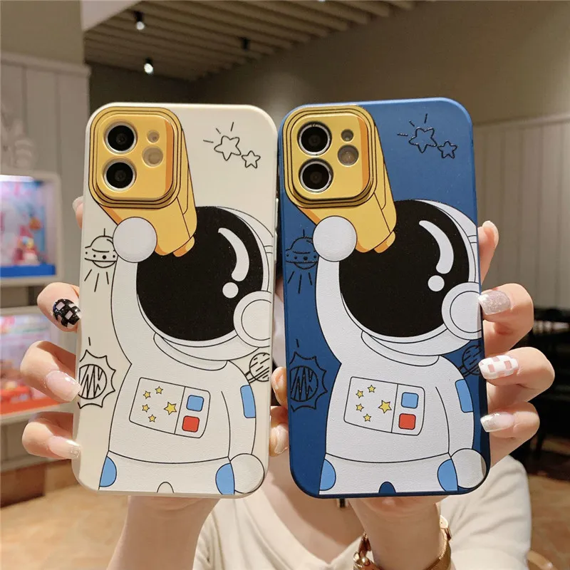 Para iPhone 13 Pro Max Cases 12 12Pro 11 11Pro Mini 12mini SE2020 X XS XR 6 6S 7 8 Plus Capa Protetora Silicone Desenhos Animados Pintado Spaceman Posição Precisa do Furo