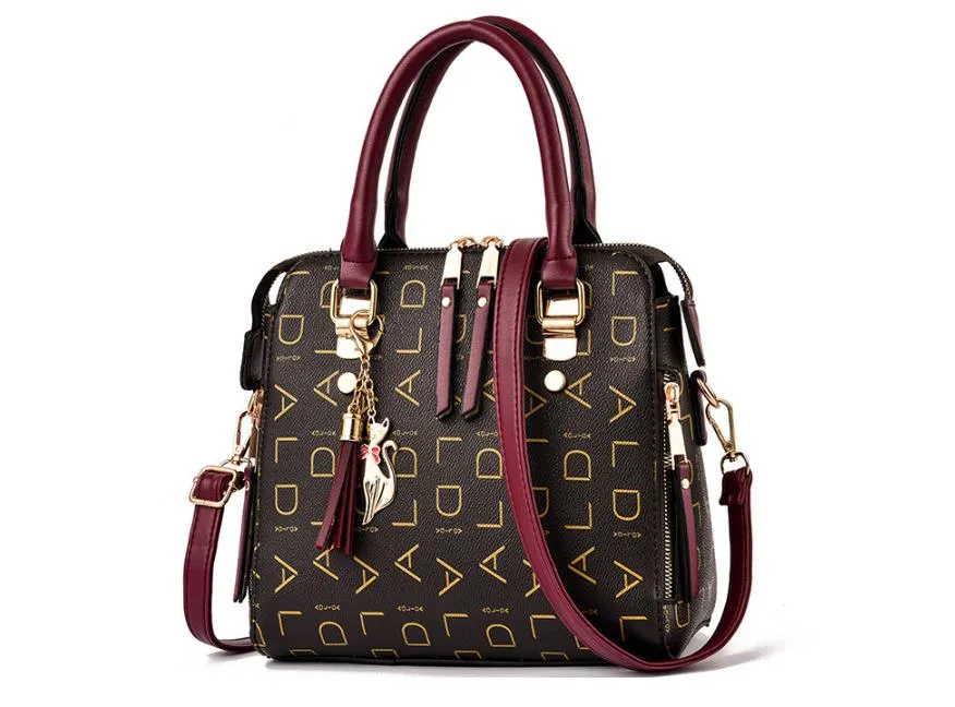 Shoulder Bags 2021 Spring And Summer Tide Cute Ladies Handbags Charming Fashion Simple Wild Letter Single Messenger Bag Large Capa2440 From 51 8 DHgate