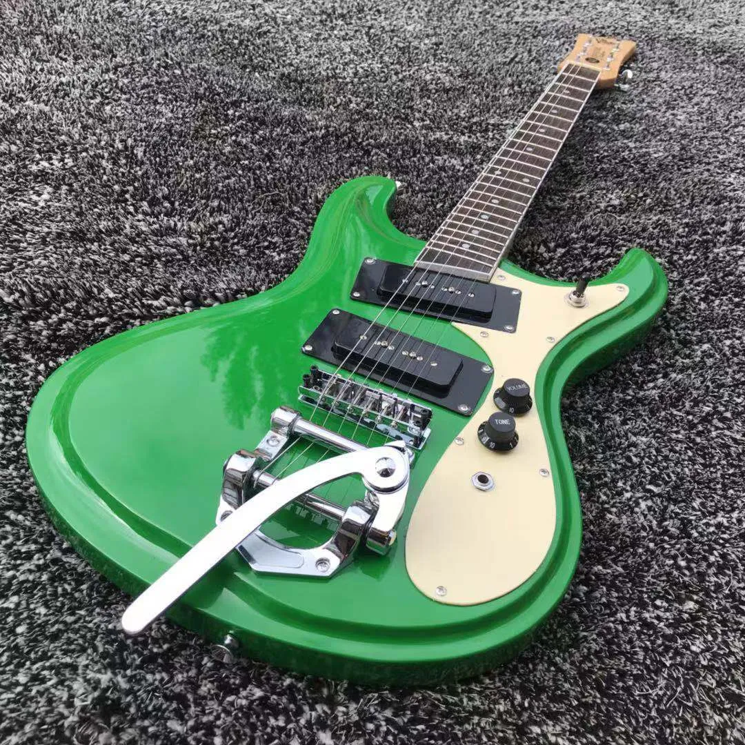 Aangepaste mosriet stijl elektrische gitaar met tremolo in groen Accepteer OEM