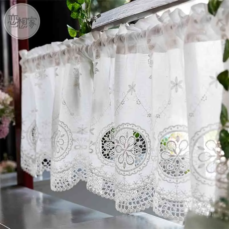 Cuisine américaine Rideaux Blanc De Luxe Court Rideau avec Broderie Fleurs Pastorale Porte Café Demi Rideau Fenêtre Décor 210913