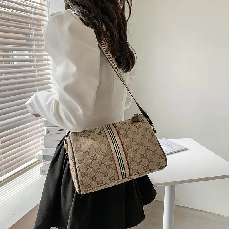 أكياس crossbody اليومية اليومية للنساء حزام واسعة حزام برميل حقائب الكتف عارضة عالية الجودة حمل حقيبة المرأة قماش حقيبة كبيرة