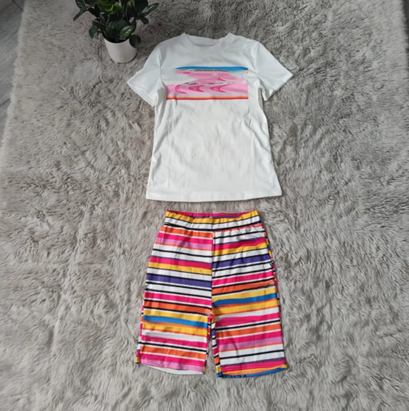 Nuove tute da jogging da donna tute estive manica corta bianca Tee + pantaloncini pantaloni set da due pezzi Taglie forti 2X abiti casual tute sportive nere da lettera 5024