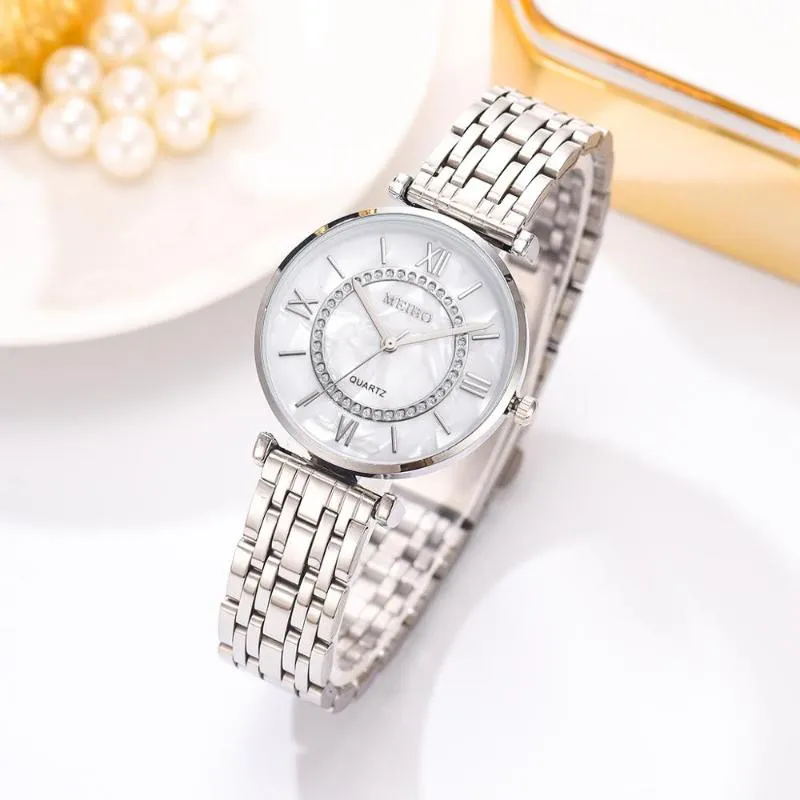 Principais relógios de pulso Luxo Crystal Femme Relogio Women Bracelet Watches Top Brand Fashion Diamond Ladies Quartz Assista a aço Montrwatch feminino Montr