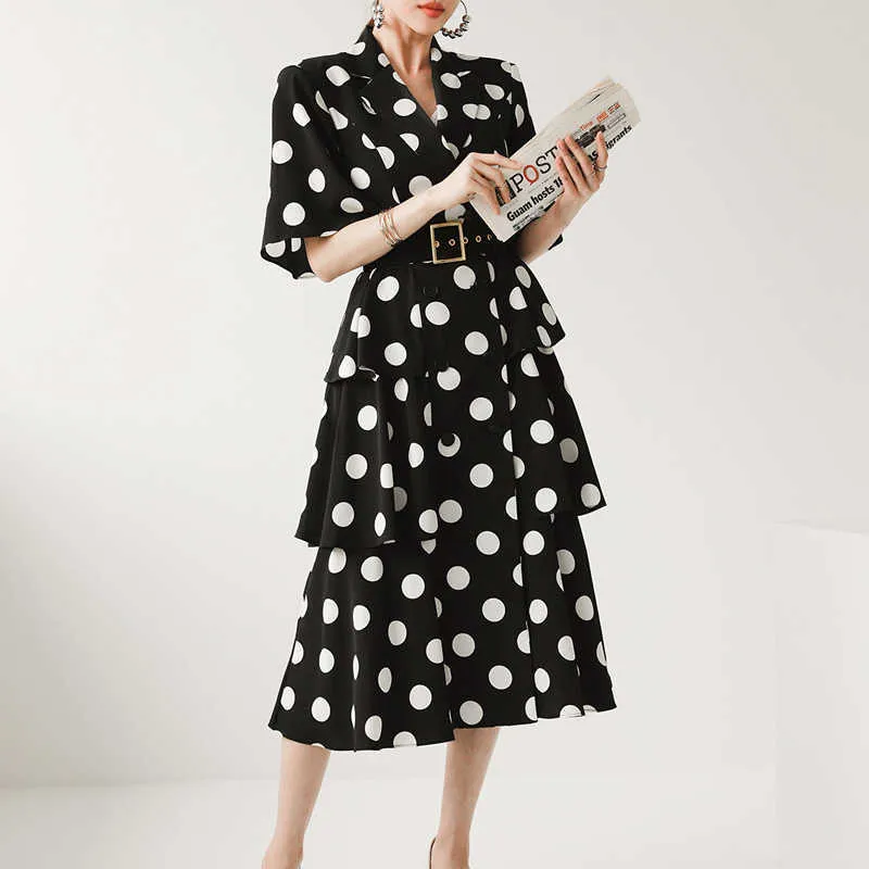 Frauen Polka Dot Kuchen Kleid V-ausschnitt Kurzarm Hohe Taille Elegante Mode Weibliche Sommer Kleidung 210529