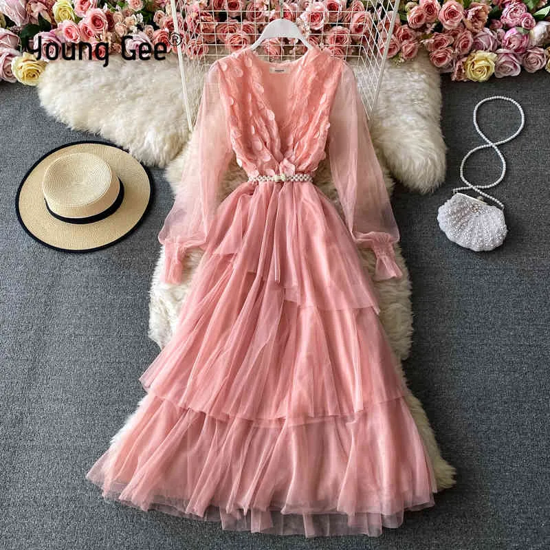 Young Gee weißes Spitzenkleid für Damen, süßes Netz, lange Ärmel, V-Ausschnitt, florales Rosa, elegante, unregelmäßige, mehrschichtige Kleider, Perlengürtel, X0521
