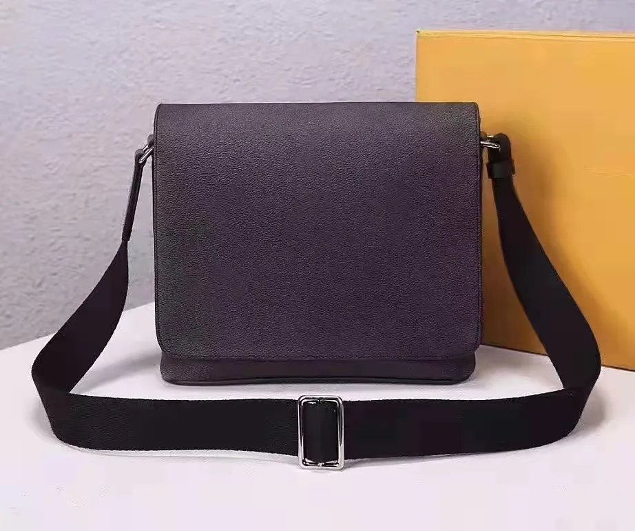 2021 L 42bolsas de carteiro 404bolsas de ombro pequenas e grandes são a combinação diária para homens elegantes com espaço interior leve e espaçoso