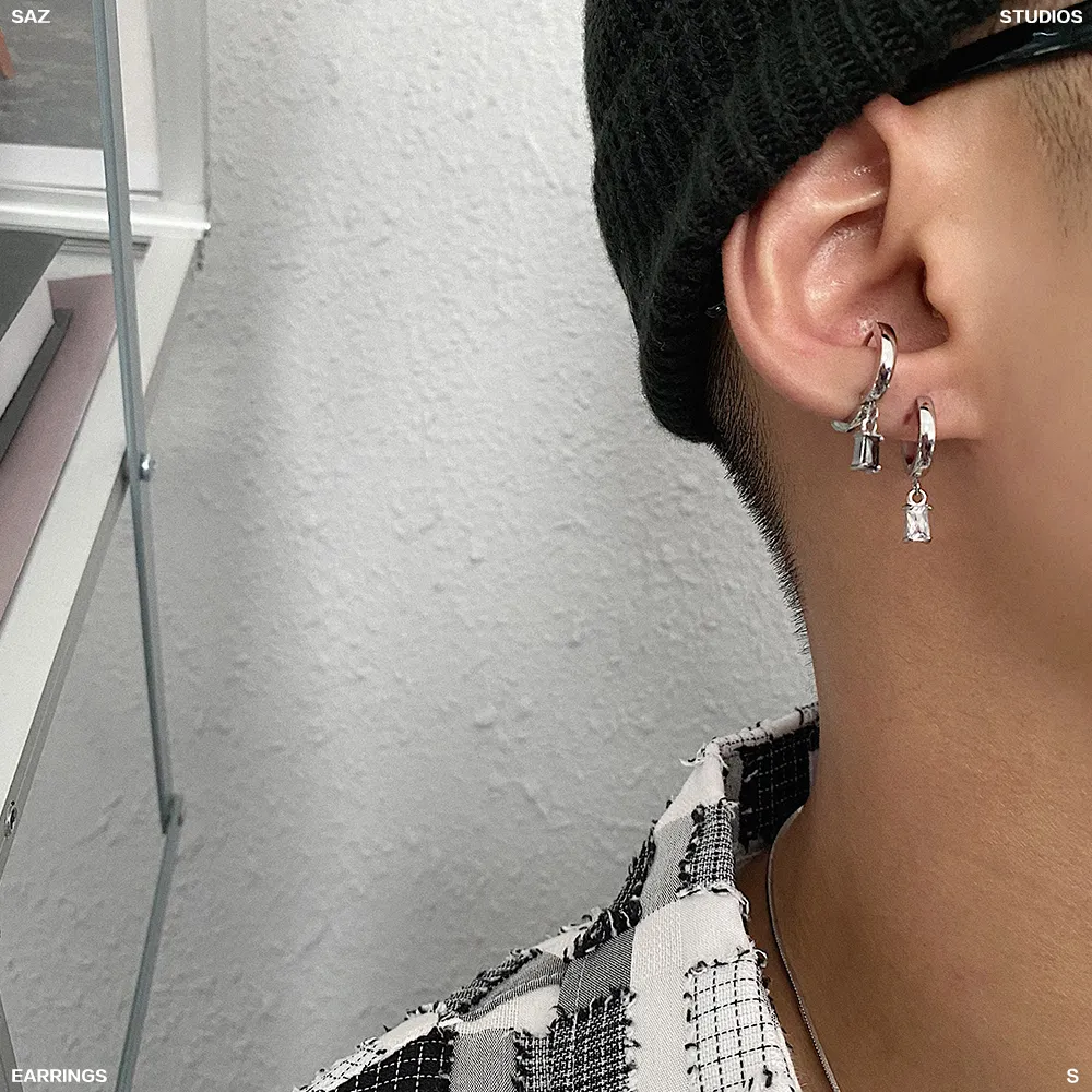 Black Japanese And Korean Haoshi Stud Earrings Niche Temperament Male Street Wild Hip-Hop Trendy Cool Titanium Steel Jewelry