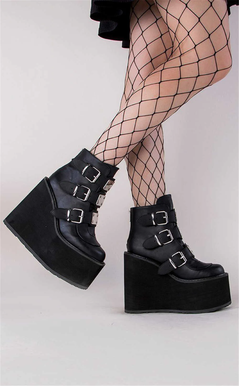 Matte low trinity discount boots